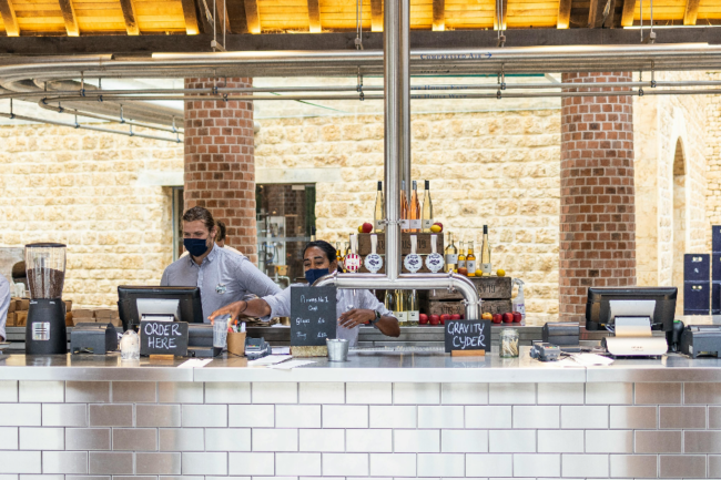 restaurant POS system features