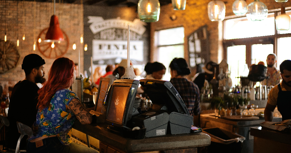 restaurant POS system features